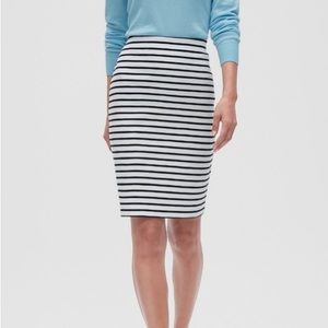 Banana Republic Knit Striped Pencil Skirt - S
